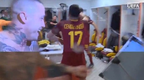 Cengiz Ünder, tarihi Barcelona maçının ardından soyunma odasında coştu