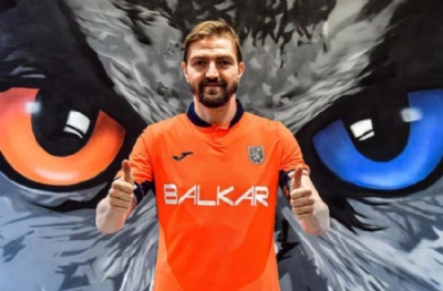 Başakşehir, Caner Erkin ile yollarını ayırdı