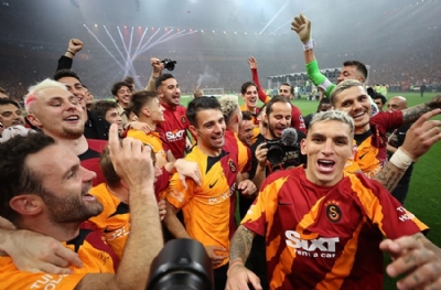 Galatasaray dev anlaşmayı duyurdu