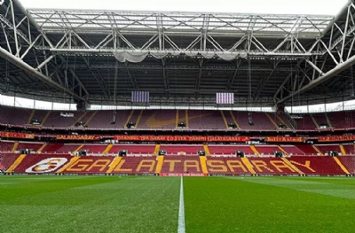 Galatasaray beklenen anlaşmayı resmen duyurdu 