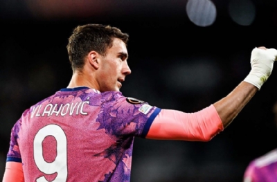 PSGli taraftarlardan Dusan Vlahovic'e şok tehdit! 'Gelirsen, 3 parmağını keseriz'