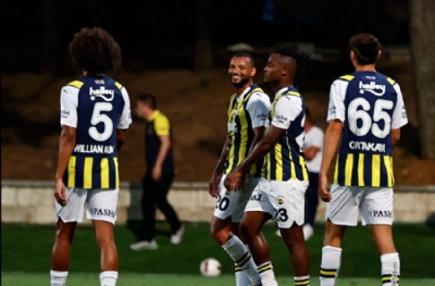 Fenerbahçe hazırlık maçında farklı kazandı