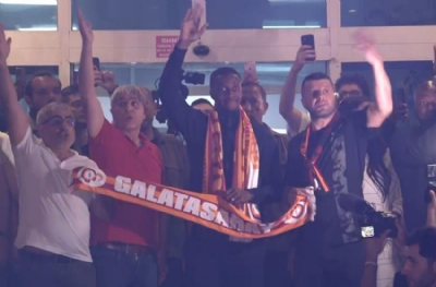 Galatasaray'ın dev transferi Wilfried Zaha İstanbul'a geldi