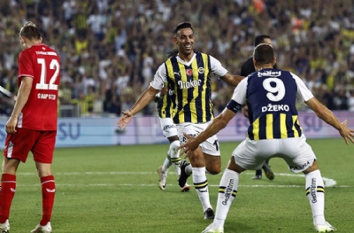 Fenerbahçe, Twente'yle idman yaptı