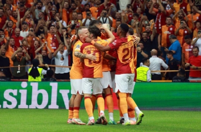 Galatasaray - Molde: 2-1 (MAÇ SONUCU)