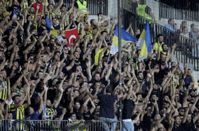 UEFA, Fenerbahçe taraftarına yasak getirmiş! Çok aptalsınız