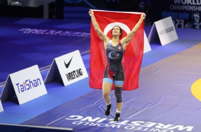 Tebrikler! Buse Çavuşoğlu'ndan dünya şampiyonluğu