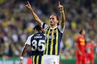 Crespo, Fenerbahçe ile dalga geçiyor! Menajeri Krunic’i hedef aldı