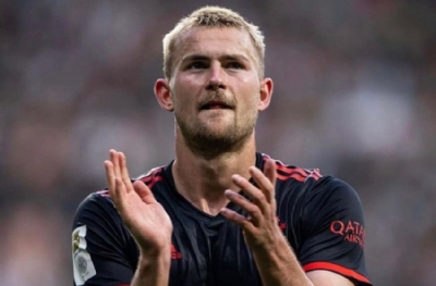 Barcelona bombayı patlatıyor! Matthijs de Light hamlesi
