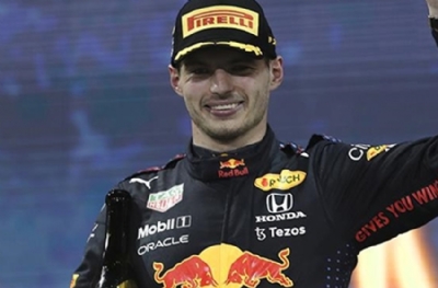 Max Verstappen, Brezilya Grand Prix'sini kazandı