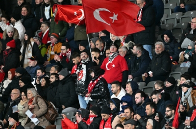 Almanya’da yaşayan Türklerden maça yoğun ilgi