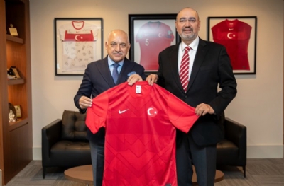 Ali Ülker'den TFF Başkanı Büyükekşi'ye ziyaret