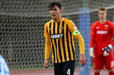 Türk statüsünde oynayabilen stoper için flaş çıkış! Fenerbahçe ve Trabzonspor