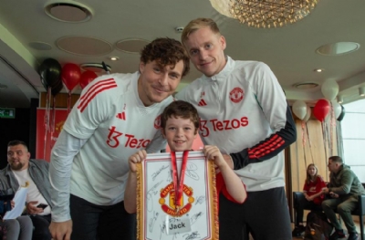 Donny van de Beek, Manchester United'ı sildi! Türkiye ihtimali