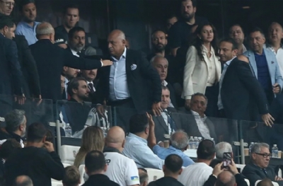 'Büyükekşi'ye küfür edildiği maçtan önce Ahmet Nur Çebi, amigolarla buluştu'