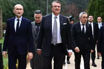 Beşiktaş Başkanı Hasan Arat, futbolcularla buluştu!
