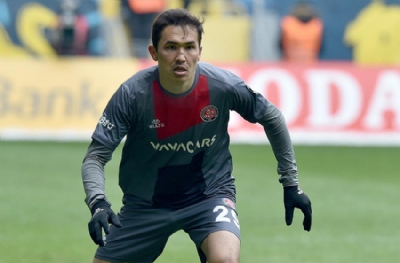 Fatih Karagümrük'te Özbek futbolcu Shukurov'un sözleşmesi feshedildi