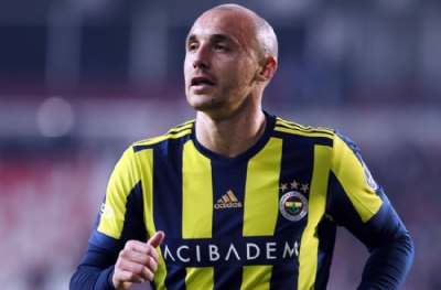Fenerbahçe'nin unutulmaz oyuncusu Aatıf eski takım arkadaşına çok sert girdi