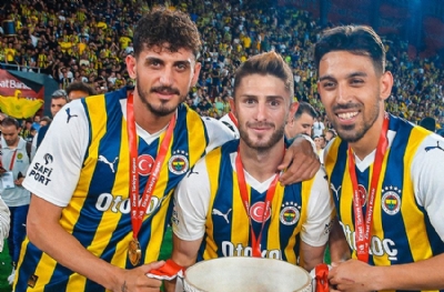 Samet Akaydın, Fenerbahçe'den ayrılabilmek için alacaklarını bırakmaya hazır