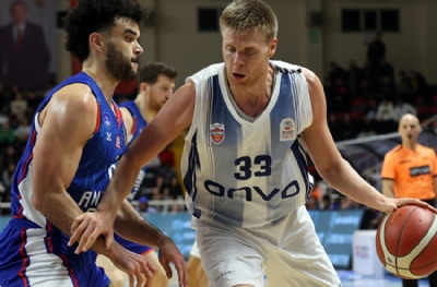 Onvo Büyükçekmece Basketbol - Anadolu Efes maç sonucu: 70-79
