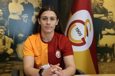 Doci, Galatasaray'a imza attı