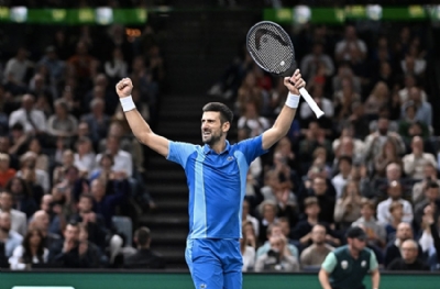 Djokovic fırtına gibi esiyor! Çeyrek finale çıktı