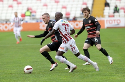 Sivasspor - Gaziantep FK: 2-2 (MAÇ SONUCU)