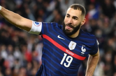 Karim Benzema paçayı kurtarabilecek mi? Lyon atağa geçti