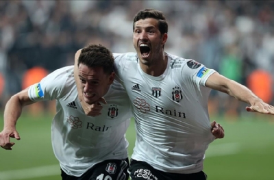 Beşiktaş'ta Amir Hadziahmetovic'in sözleşmesi donduruldu!