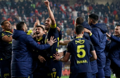 Fenerbahçe'nin rakibi İstanbulspor! Süper Lig'in en kötü 2'ncisi