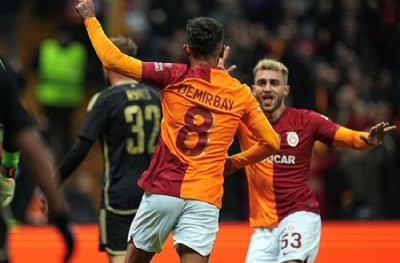 Kerem Demirbay Galatasaraylı taraftarları coşturdu