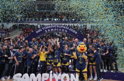 Anadolu Efes - Fenerbahçe Beko: 67-80 (MAÇ SONUCU)