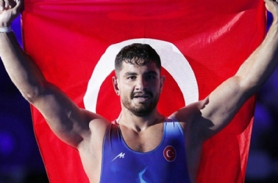 Minderin Padişah'ı! Heyt be koca pehlivan 11 etti 11