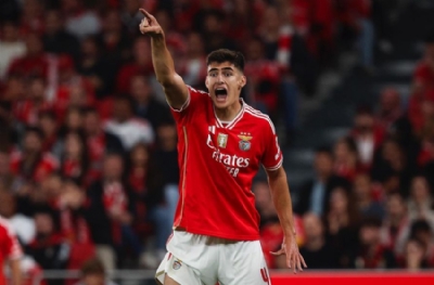Benfica kasayı dolduracak! Antonio Silva, ManU'ya