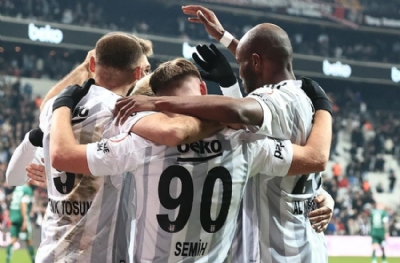 Beşiktaş-Galatasaray derbisinde 12. oyuncu sınırda