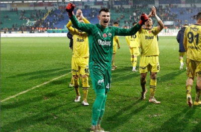 Fenerbahçe'nin kalesini gole kapattı! Livakovic deplasman seviyor