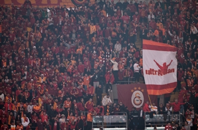 Galatasaray tribünleri derbide Beşiktaş'ın sesini nasıl bastırdı! Komplo teorisi