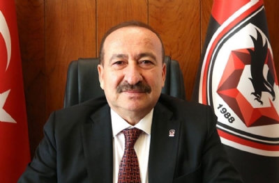 Gaziantep FK Başkanı Memik Yılmaz açıkladı: 3-4 hoca ile görüşüyoruz