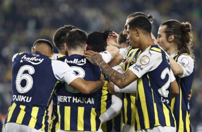 Ne bitmez stoper kriziymiş? Fenerbahçe'de hiç bitmeyen sıkıntı