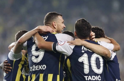 Yunanistan'dan Fenerbahçe'yi havaya sokacak övgü! 'Kara bulutları gördüm'