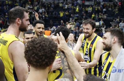 Aliağa Petkimspor - Fenerbahçe Beko maç sonucu: 59-81