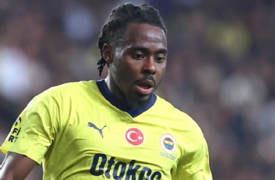 Osayi-Samuel bir hafta boyunca Trabzonsporlu oyuncu arayıp tahrik etti