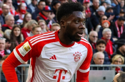Bayern Münih rakamı ilan etti! Alphonso Davies'in bedeli 50 milyon euro