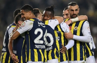 Fenerbahçe, Süper Kupa maçında tam kadro! Oosterwolde ve Osayi-Samuel sahada