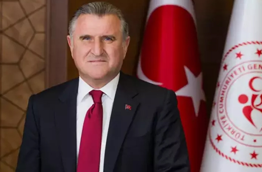 Bakan Bak, Fenerbahçe Alagöz Holding'i tebrik etti