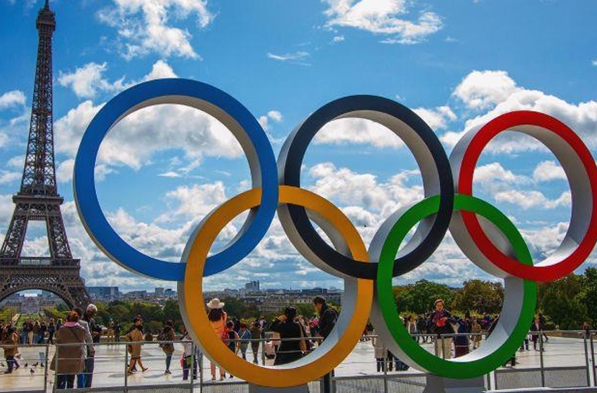 2024 Olimpiyatları için üretilen formalar fazla açık bulundu