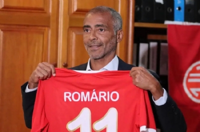 Romario 58 yaşında futbola geri dönüyor! Sahaya çıkacağı maçlar belli oldu