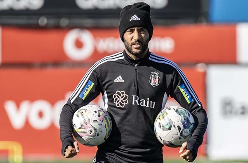 Beşiktaş'ı reddeden Redmond'ın mesajına Samet Aybaba yol verdi