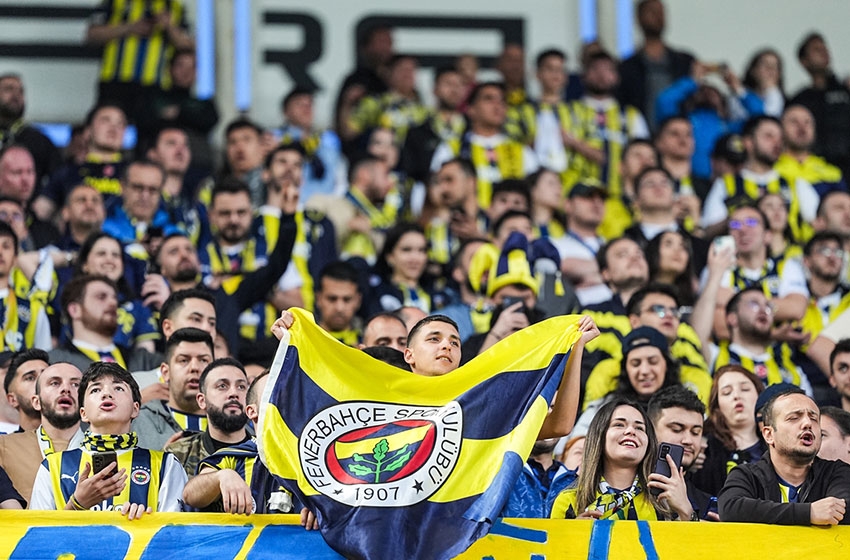 Hem Fenerbahçeli olmak hem de istifa demek, Kadıköy'de dayak yeme nedeni