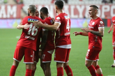 Antalyaspor - Adana Demirspor maç sonucu: 2-1